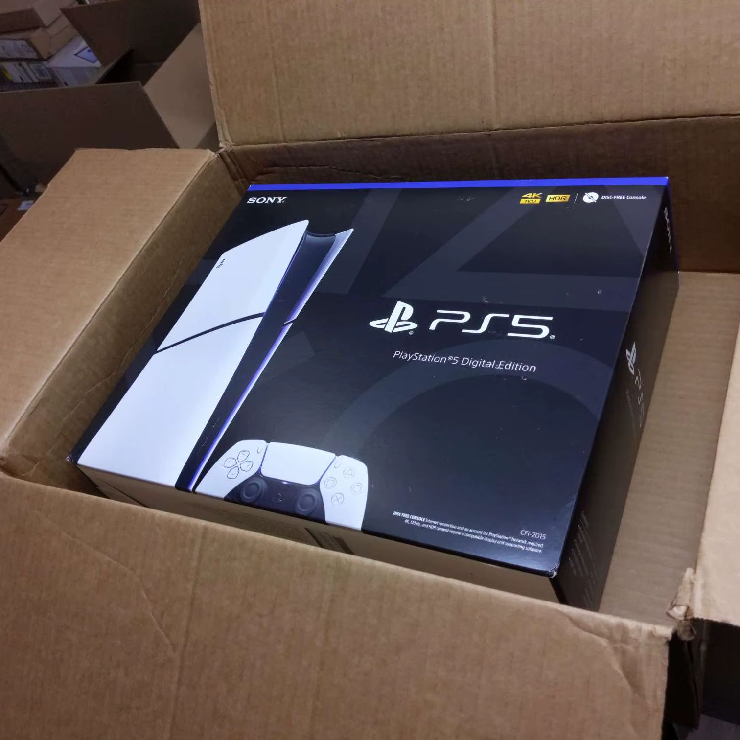 Gaming Console In Chinese - Игровая консоль Sony PS5 Digital, тонкая
